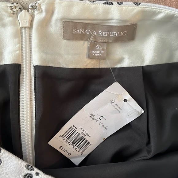 Banana Republic Pencil Skirt size 2 - Picture 5 of 12